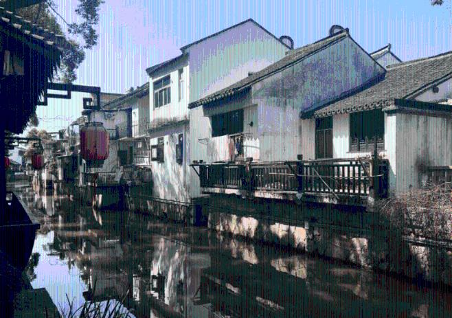 贾玲《热辣滚烫》营销过头?减肥话题来回炒,或为票房前景埋隐患